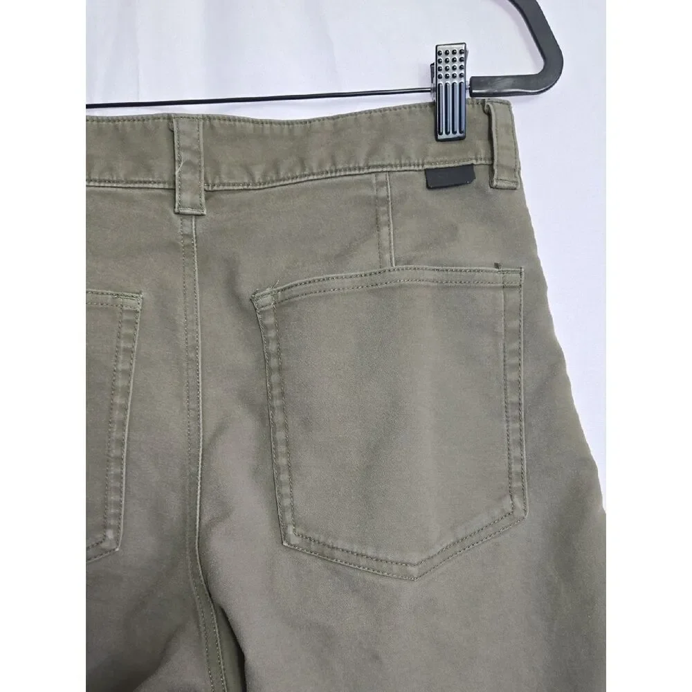 The North Face Olive Green Flat-Front Men's Shorts